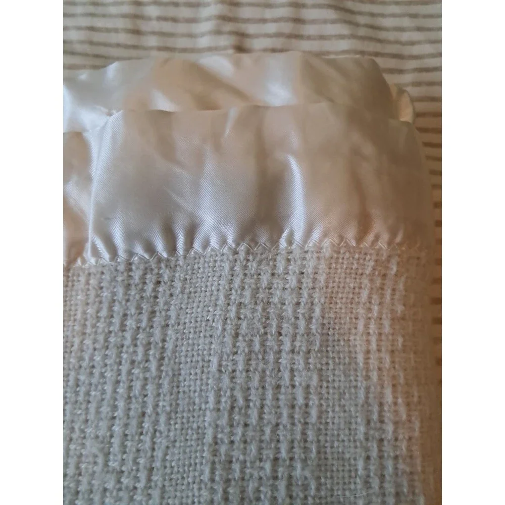 Faribo VTG Wool Blend Waffle Weave Blanket Satin Trim Cream Twin 64x85 Minnesota